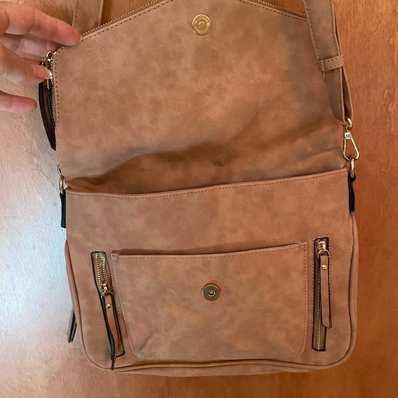 Neutral suede-like crossbody bag, like new! - Picture 3 of 9